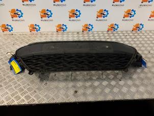 Gebruikte Grille Hyundai i10 (B5) 1.0 12V Prijs € 75,00 Margeregeling aangeboden door Autodemontage Rijnmond BV