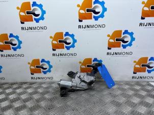 Gebruikte Ruitenwissermotor achter Hyundai i10 (B5) 1.0 12V Prijs € 40,00 Margeregeling aangeboden door Autodemontage Rijnmond BV