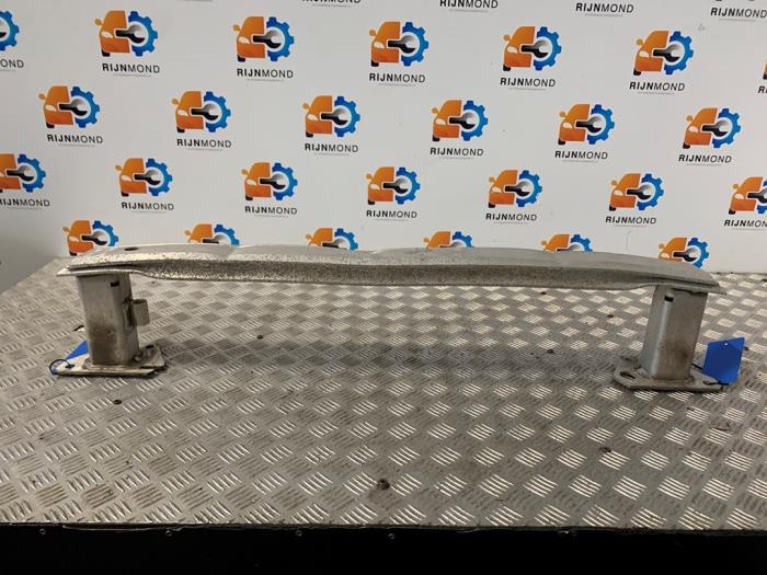 Bumperframe achter van een Opel Crossland (X) 1.2 Turbo 12V 2020