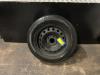 Velg + Band van een Renault Trafic New (FL), 2001 / 2014 2.0 dCi 16V 90, Bestel, Diesel, 1.995cc, 66kW (90pk), FWD, M9R692; M9RF6, 2010-10 / 2014-06, FLA0; FLAS; FLB0; FLBS; FLF0; FLW0 2014