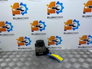 Begagnade ABS-pump Kia Cee'd (EDB5) 1.4 CVVT 16V Pris € 20,00 Marginaltabell erbjuds av Autodemontage Rijnmond BV