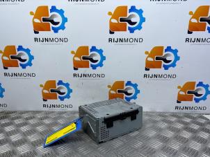 Używane Radio Ford Grand C-Max (DXA) 1.0 Ti-VCT EcoBoost 12V 125 Cena na żądanie oferowane przez Autodemontage Rijnmond BV