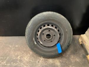 Begagnade Hjul + däck Ford Transit Custom 2.2 TDCi 16V Pris på förfrågan erbjuds av Autodemontage Rijnmond BV