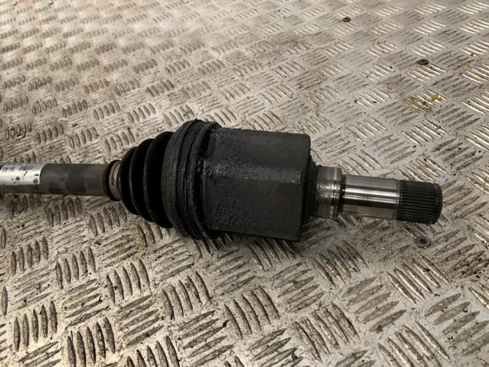 Drivaxel, vänster fram från en Ford Transit Custom 2.2 TDCi 16V 2014