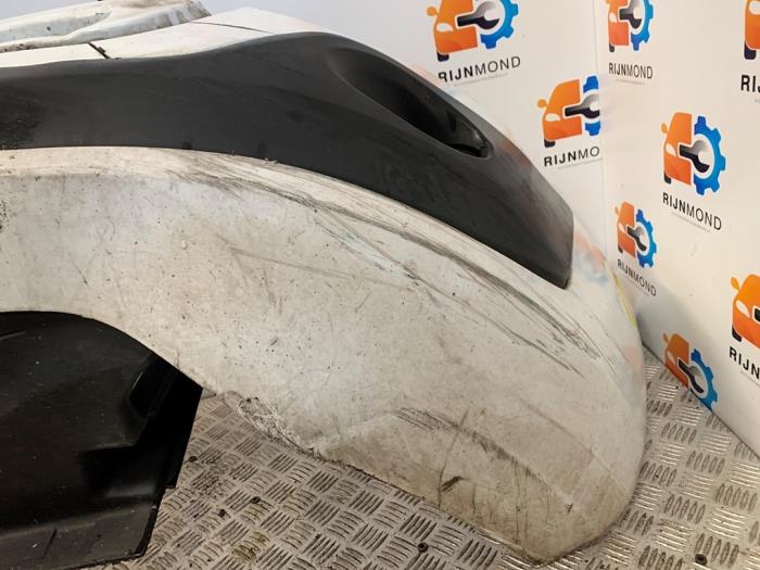 Främre stötfångare från en Ford Transit Custom 2.2 TDCi 16V 2014