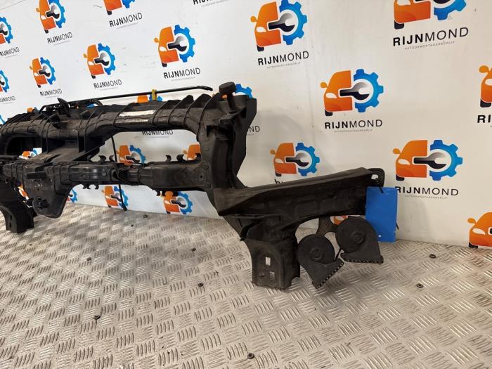 Front från en Ford Transit Custom 2.2 TDCi 16V 2014