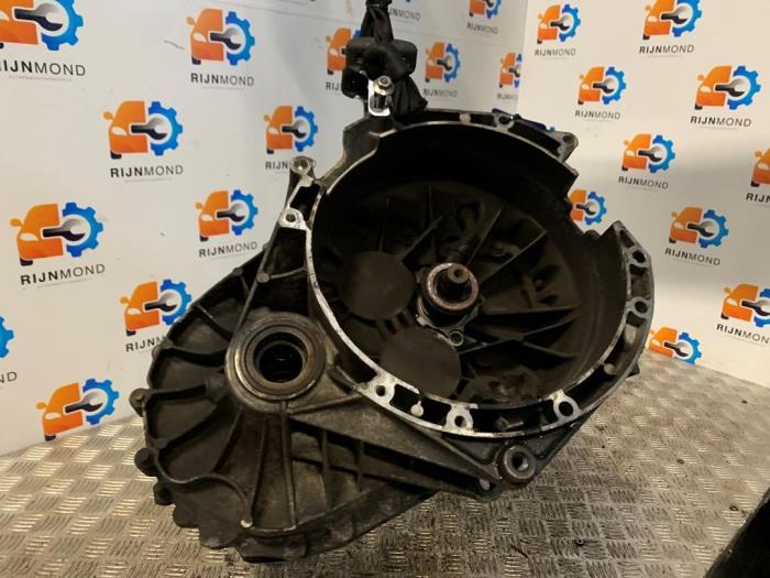 Växellåda från en Ford Transit Custom 2.2 TDCi 16V 2014