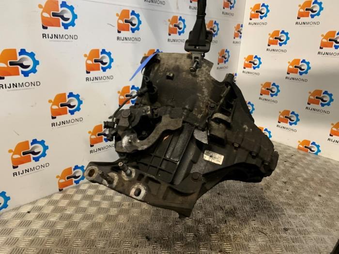 Växellåda från en Ford Transit Custom 2.2 TDCi 16V 2014