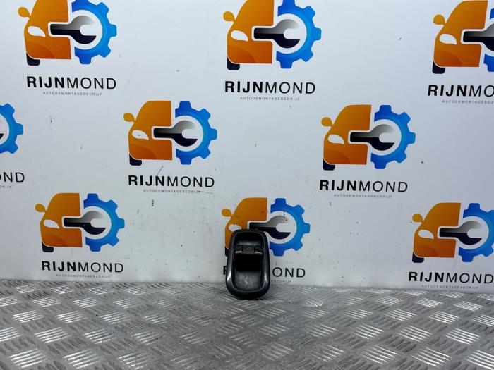 Brytare, eldrivna fönster från en Ford Transit Custom 2.2 TDCi 16V 2014