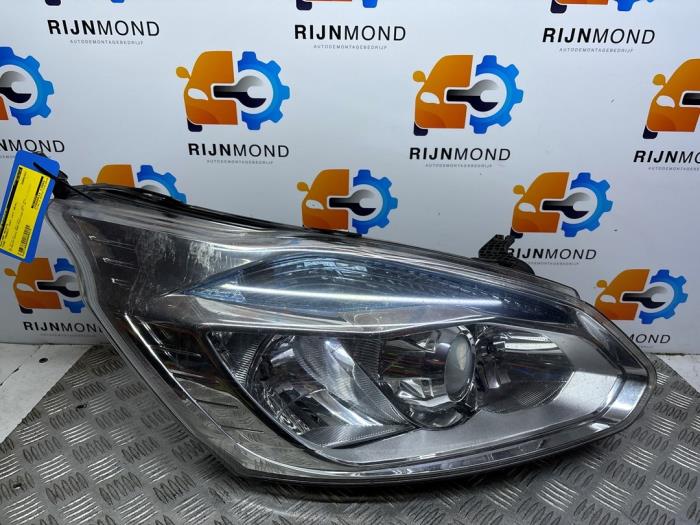 Strålkastare, höger från en Ford Transit Custom 2.2 TDCi 16V 2014