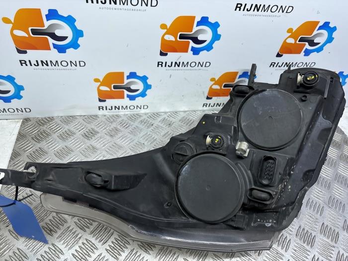 Strålkastare, vänster från en Ford Transit Custom 2.2 TDCi 16V 2014