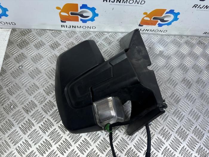 Skärmspegel, höger från en Ford Transit Custom 2.2 TDCi 16V 2014