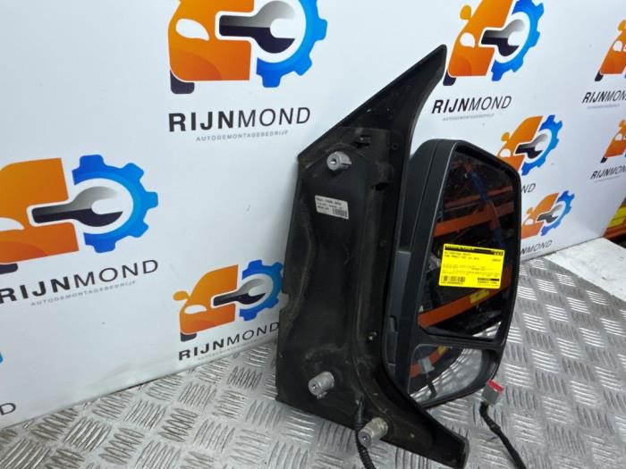 Skärmspegel, höger från en Ford Transit Custom 2.2 TDCi 16V 2014