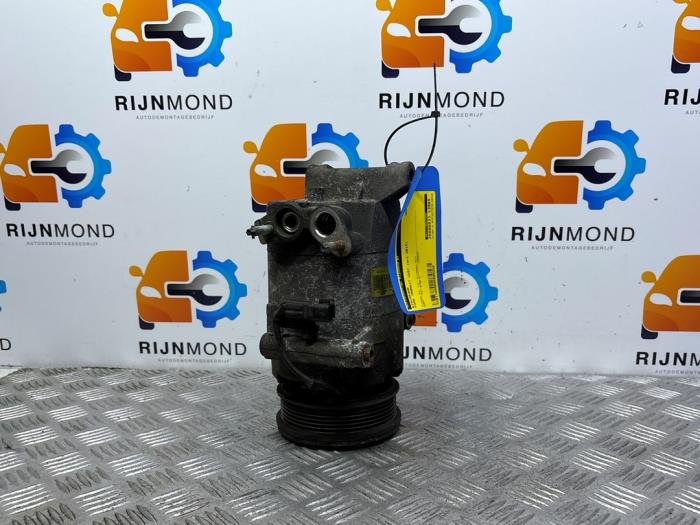 Luftkonditioneringspump från en Ford Transit Custom 2.2 TDCi 16V 2014