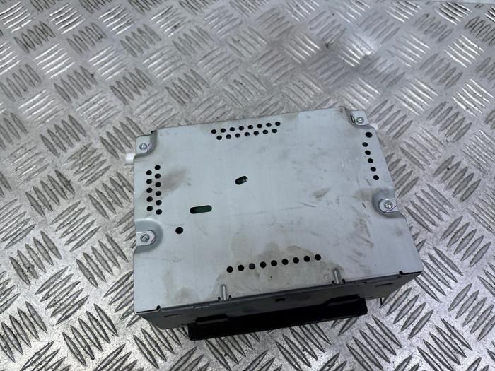 Radio från en Ford Transit Custom 2.2 TDCi 16V 2014