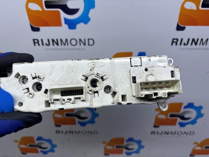 Värmekontrollpanel från en Ford Transit Custom 2.2 TDCi 16V 2014