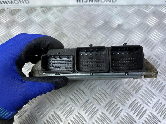 Dator, motorstyrning från en Ford Transit Custom 2.2 TDCi 16V 2014