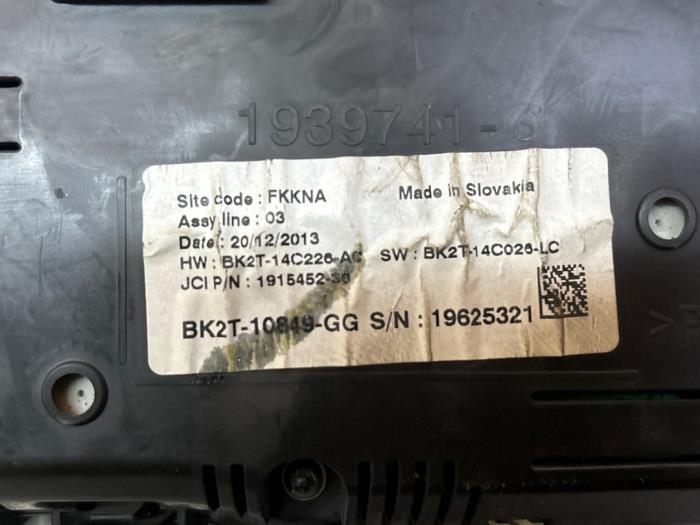 Vägmätare KM från en Ford Transit Custom 2.2 TDCi 16V 2014