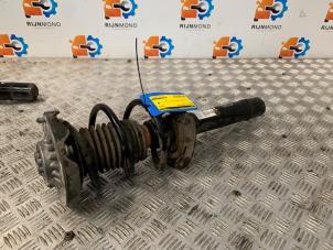 Używane Amortyzator wstrzasów prawy przód BMW X1 (F48) xDrive 20d 2.0 16V Cena € 181,50 Z VAT oferowane przez Autodemontage Rijnmond BV