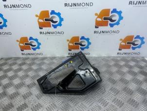 Używane Rama reflektora lewa BMW X1 (F48) xDrive 20d 2.0 16V Cena € 60,50 Z VAT oferowane przez Autodemontage Rijnmond BV