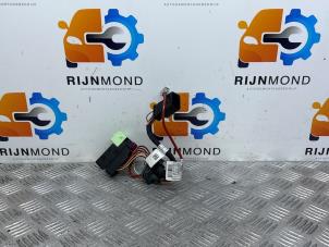 Używane Kabel (rózne) BMW X1 (F48) xDrive 20d 2.0 16V Cena € 30,25 Z VAT oferowane przez Autodemontage Rijnmond BV