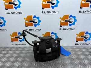 Używane Zacisk hamulcowy prawy przód BMW X1 (F48) xDrive 20d 2.0 16V Cena € 72,60 Z VAT oferowane przez Autodemontage Rijnmond BV
