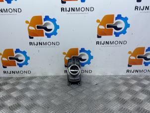 Używane Przycisk I-Drive BMW X1 (F48) xDrive 20d 2.0 16V Cena na żądanie oferowane przez Autodemontage Rijnmond BV