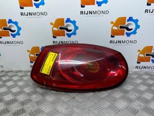 Begagnade Baklykta, vänster Fiat Bravo (198A) 1.4 16V Pris € 30,00 Marginaltabell erbjuds av Autodemontage Rijnmond BV