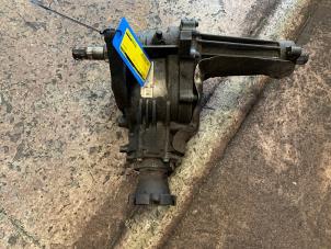 Gebruikte Tussenbak 4x4 Chevrolet Captiva (C100) 2.4 16V 4x4 Prijs op aanvraag aangeboden door Autodemontage Rijnmond BV