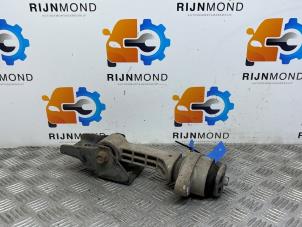 Gebruikte Versnellingsbak Steun Kia Cee'd Sportswagon (JDC5) 1.6 CRDi 16V VGT Prijs € 30,25 Inclusief btw aangeboden door Autodemontage Rijnmond BV