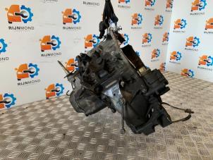 Gebruikte Versnellingsbak Peugeot Partner Combispace 1.6 16V Prijs € 300,00 Margeregeling aangeboden door Autodemontage Rijnmond BV