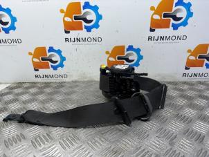 Begagnade Främre säkerhetsbälte, vänster Chevrolet Aveo (300) 1.3 D 16V Pris på förfrågan erbjuds av Autodemontage Rijnmond BV