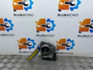 Gebruikte Gasklephuis Volkswagen Passat (3C2) 2.0 FSI 16V Prijs op aanvraag aangeboden door Autodemontage Rijnmond BV