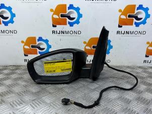 Gebruikte Buitenspiegel links Volkswagen Polo V (6R) 1.4 TDI DPF BlueMotion technology Prijs op aanvraag aangeboden door Autodemontage Rijnmond BV