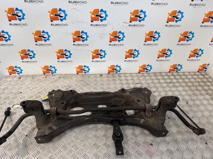 Rama pomocnicza z Volkswagen Golf VII (AUA) 1.0 TSI 12V BlueMotion 2016