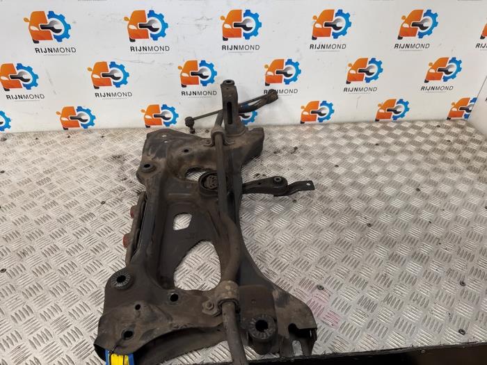 Rama pomocnicza z Volkswagen Golf VII (AUA) 1.0 TSI 12V BlueMotion 2016