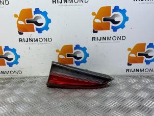 Begagnade Baklykta, höger Skoda Kamiq 1.0 TSI 12V Pris € 84,70 Inklusive moms erbjuds av Autodemontage Rijnmond BV