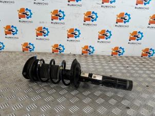 Gebruikte Schokdemper rechts-voor Volkswagen Tiguan (AD1) 1.4 TSI 16V Prijs € 121,00 Inclusief btw aangeboden door Autodemontage Rijnmond BV