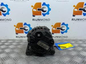 Gebruikte Dynamo Renault Twingo II (CN) 1.2 Prijs € 39,99 Margeregeling aangeboden door Autodemontage Rijnmond BV