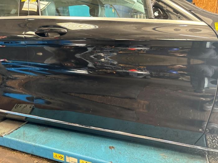 Framdörr, 4-dörrars, höger från en Mercedes-Benz C Estate (S205) C-180 1.6 16V BlueEfficiency 2017