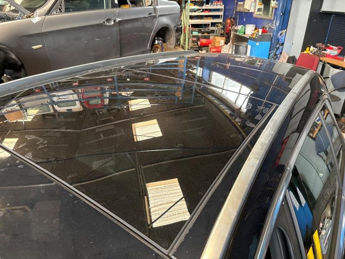 Panoramatak från en Mercedes-Benz C Estate (S205) C-180 1.6 16V BlueEfficiency 2017