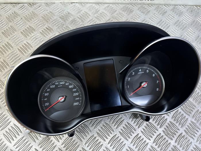 Vägmätare KM från en Mercedes-Benz C Estate (S205) C-180 1.6 16V BlueEfficiency 2017