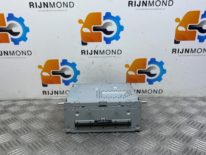 Navigeringssystem från en Mercedes-Benz C Estate (S205) C-180 1.6 16V BlueEfficiency 2017