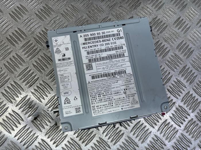Navigeringssystem från en Mercedes-Benz C Estate (S205) C-180 1.6 16V BlueEfficiency 2017