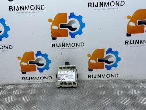 Begagnade Centrallåsmodul Mercedes C Estate (S205) C-180 1.6 16V BlueEfficiency Pris € 24,99 Marginaltabell erbjuds av Autodemontage Rijnmond BV