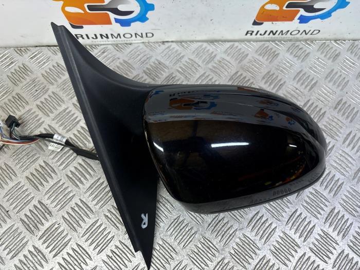 Skärmspegel, höger från en Mercedes-Benz C Estate (S205) C-180 1.6 16V BlueEfficiency 2017