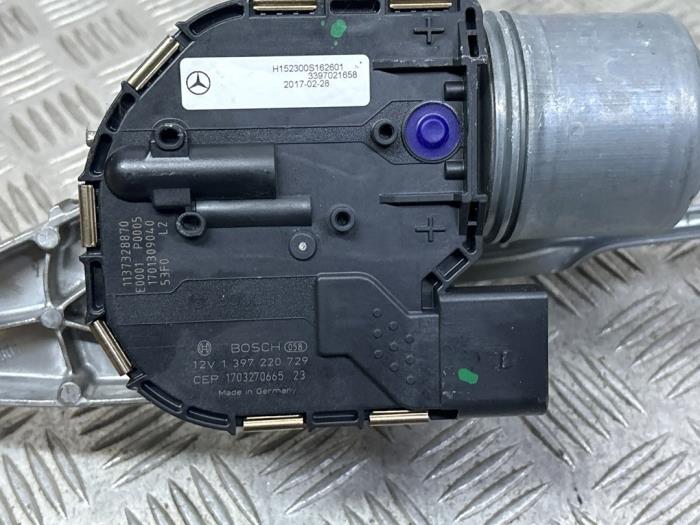 Torkarmotor + mekanism från en Mercedes-Benz C Estate (S205) C-180 1.6 16V BlueEfficiency 2017