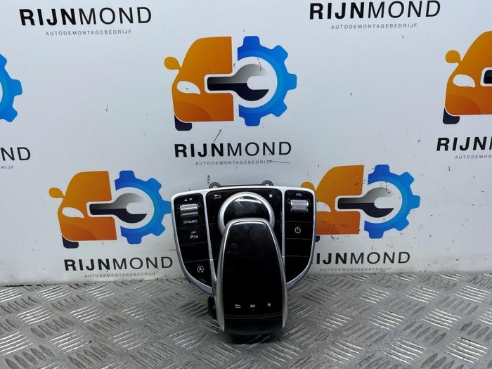 MMI-brytare från en Mercedes-Benz C Estate (S205) C-180 1.6 16V BlueEfficiency 2017