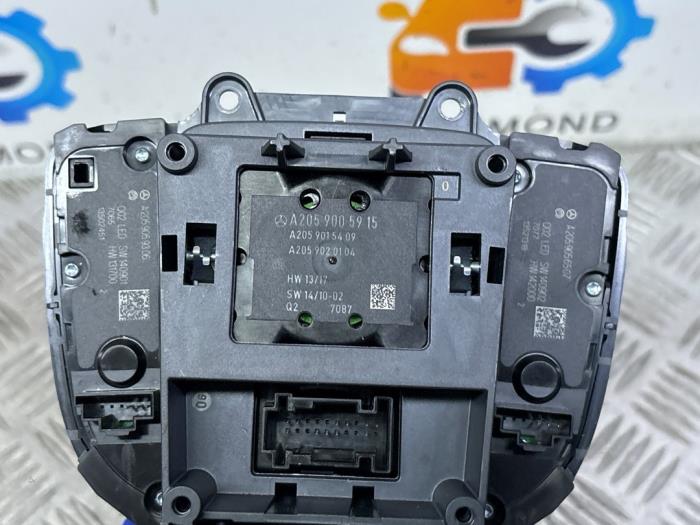 MMI-brytare från en Mercedes-Benz C Estate (S205) C-180 1.6 16V BlueEfficiency 2017