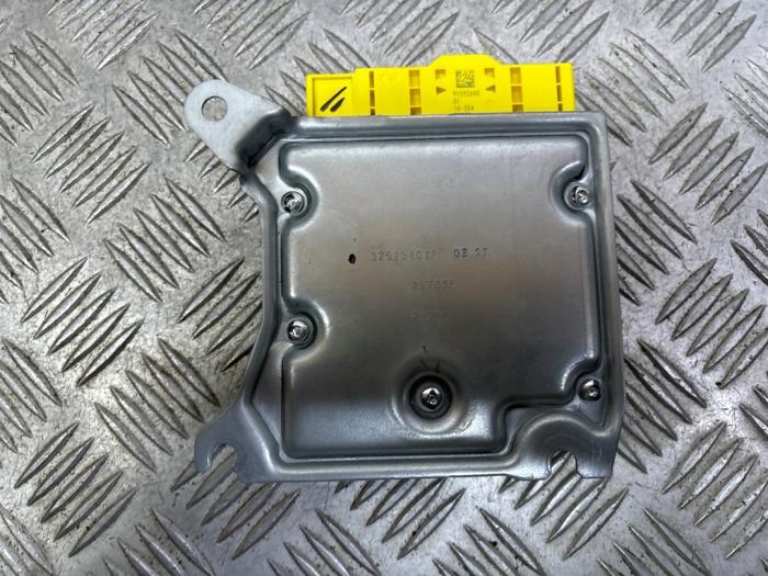 Airbagmodul från en Mercedes-Benz C Estate (S205) C-180 1.6 16V BlueEfficiency 2017